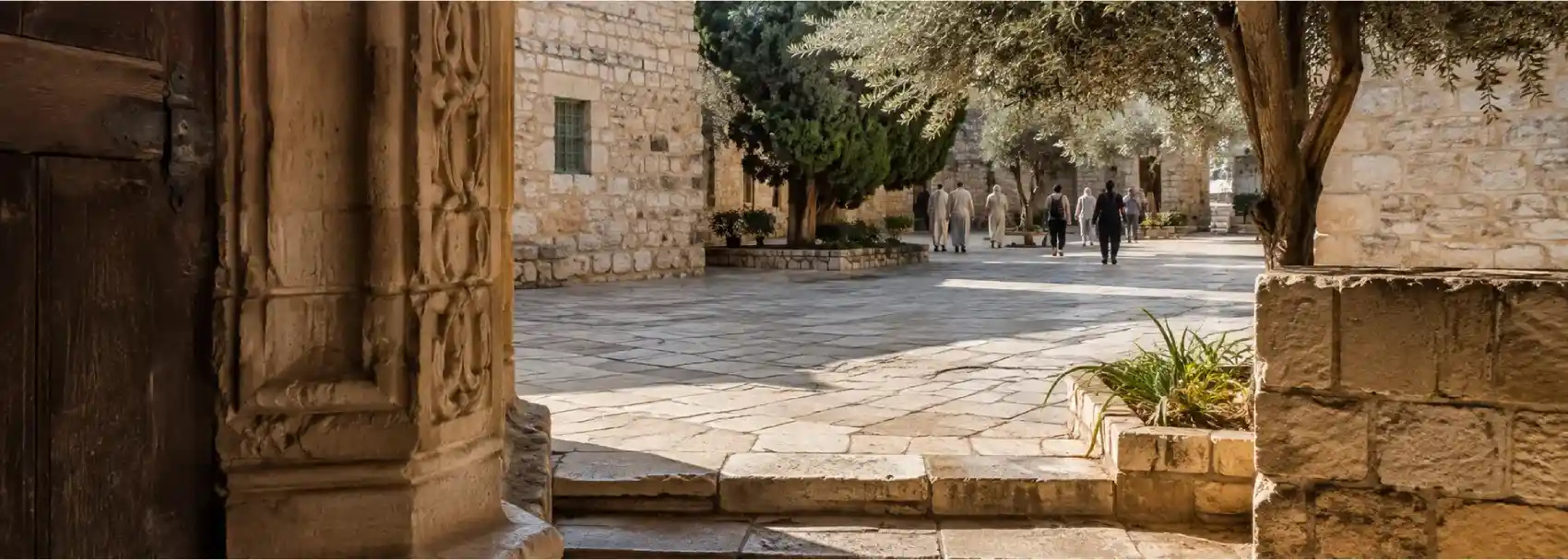 A quiet limestone passage opening onto Jerusalem’s sacred heritage